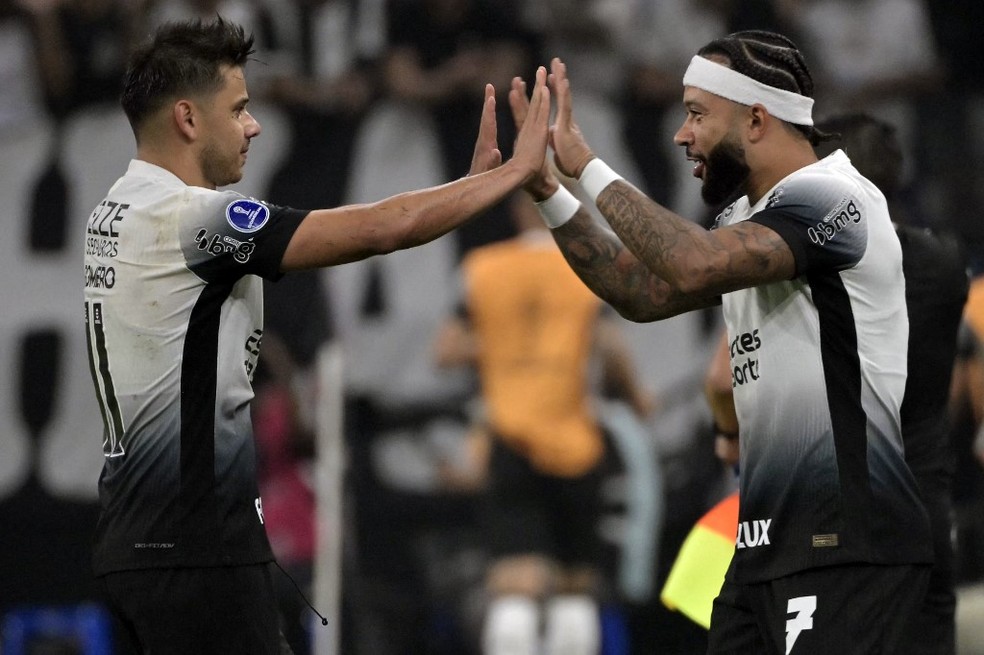 Como o Corinthians pode suprir ausência de Memphis para duelo decisivo contra o Flamengo | corinthians | ge