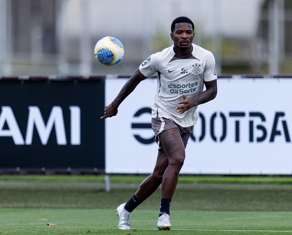 Treino do Corinthians: Ramón Díaz comanda atividade tática e faz testes na equipe para o Brasileirão | corinthians | ge