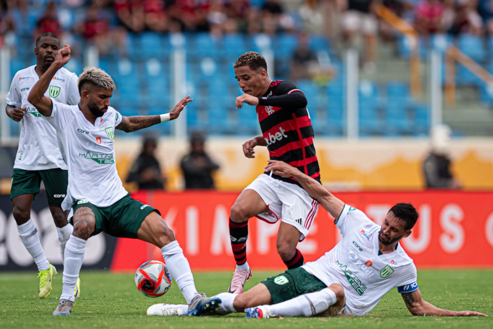 Veja quem se salvou e quem mais decepcionou no time B do Flamengo no início do Carioca | flamengo | ge