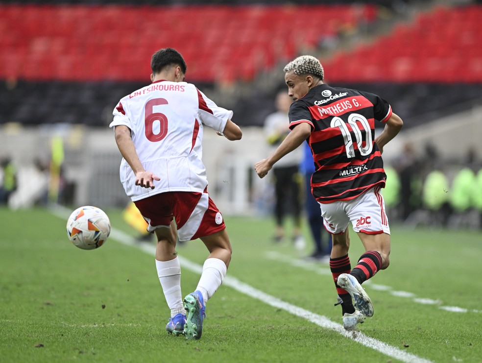 Flamengo dá o troco por "novela Léo Ortiz", bate o pé e não libera Matheus Gonçalves ao Bragantino | flamengo | ge