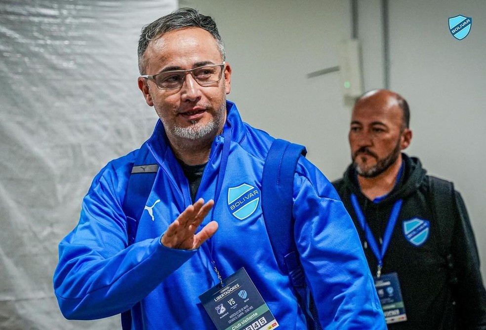 Técnico do Bolívar vê gol no fim do Flamengo como "golpe forte", mas avalia o 2 a 0: "Não é catastrófico" | libertadores | ge