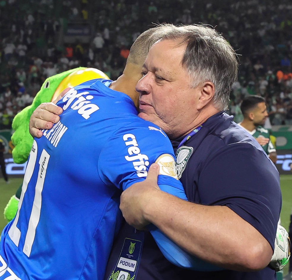 Weverton defende Barros no Palmeiras: "Tão importante quanto quem faz um gol" | palmeiras | ge