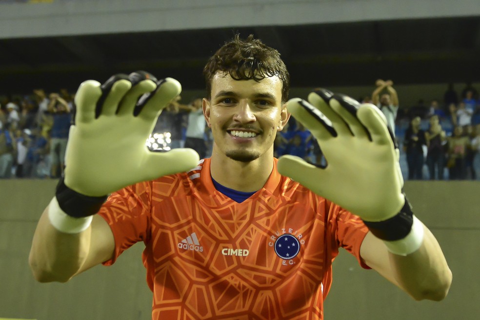 Conheça Otávio, goleiro que o Cruzeiro abrirá as portas no profissional com Fernando Diniz | cruzeiro | ge