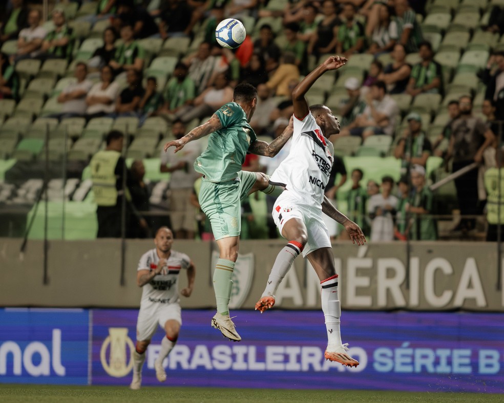 Em estreia pelo América-MG, Daniel Jr. marca e dedica golaço ao pai | américa-mg | ge