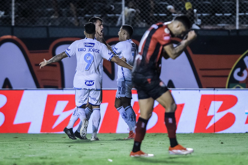 Atuações do Cruzeiro: Cássio e Dinenno se salvam em noite de pouca inspiração; dê suas notas | cruzeiro | ge