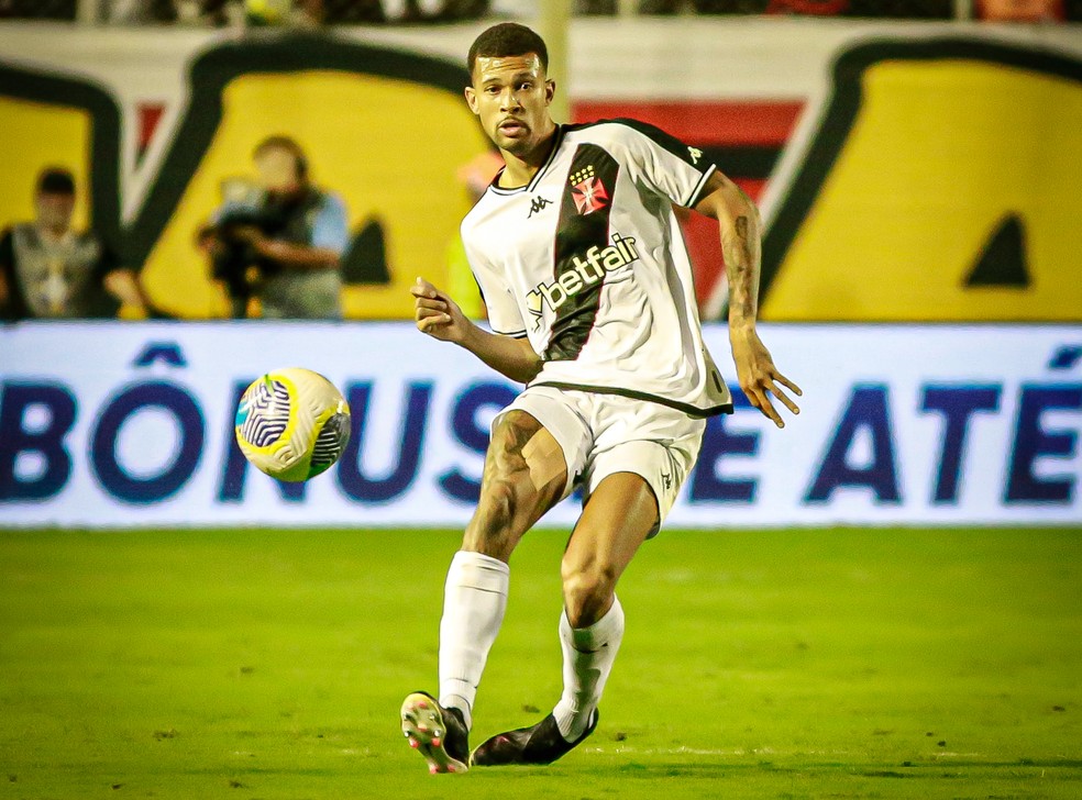 Título da Copa do Brasil e vaga na Libertadores: João Victor traça metas "à altura do Vasco" | vasco | ge