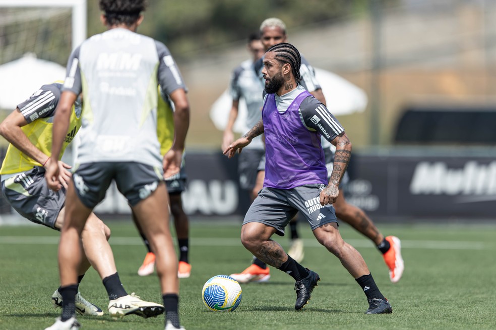 Escalação do Atlético-MG: Everson fica na fisioterapia; Saravia e Paulinho fazem treino à parte | atlético-mg | ge