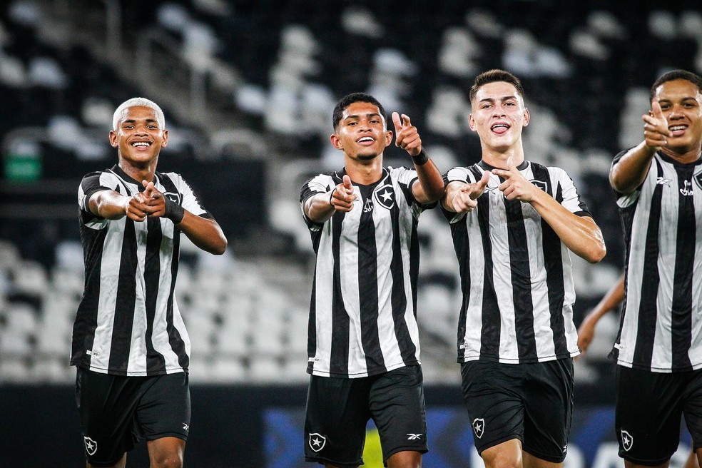 Veja como o Botafogo reformulou o sub-17 e busca título inédito do Brasileiro | botafogo | ge