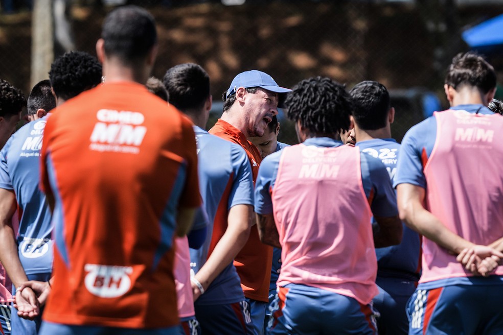 Cruzeiro inicia intertemporada com Fernando Diniz e com Rafa Silva em trabalhos híbridos | cruzeiro | ge