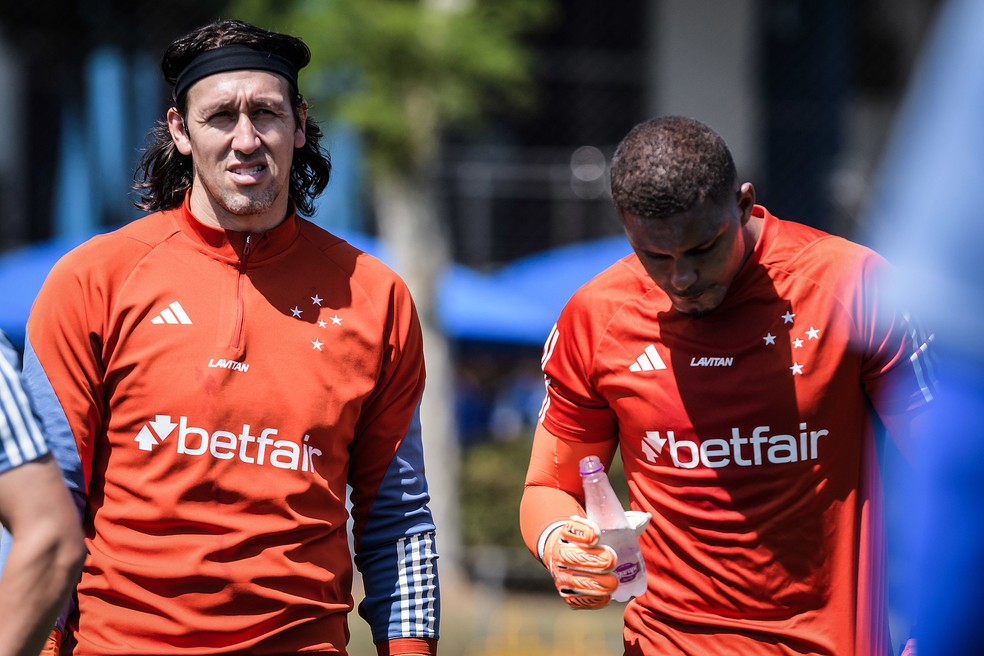 Escalação do Cruzeiro: Cássio participa de parte do treino; Lautaro Díaz faz trabalhos internos | cruzeiro | ge