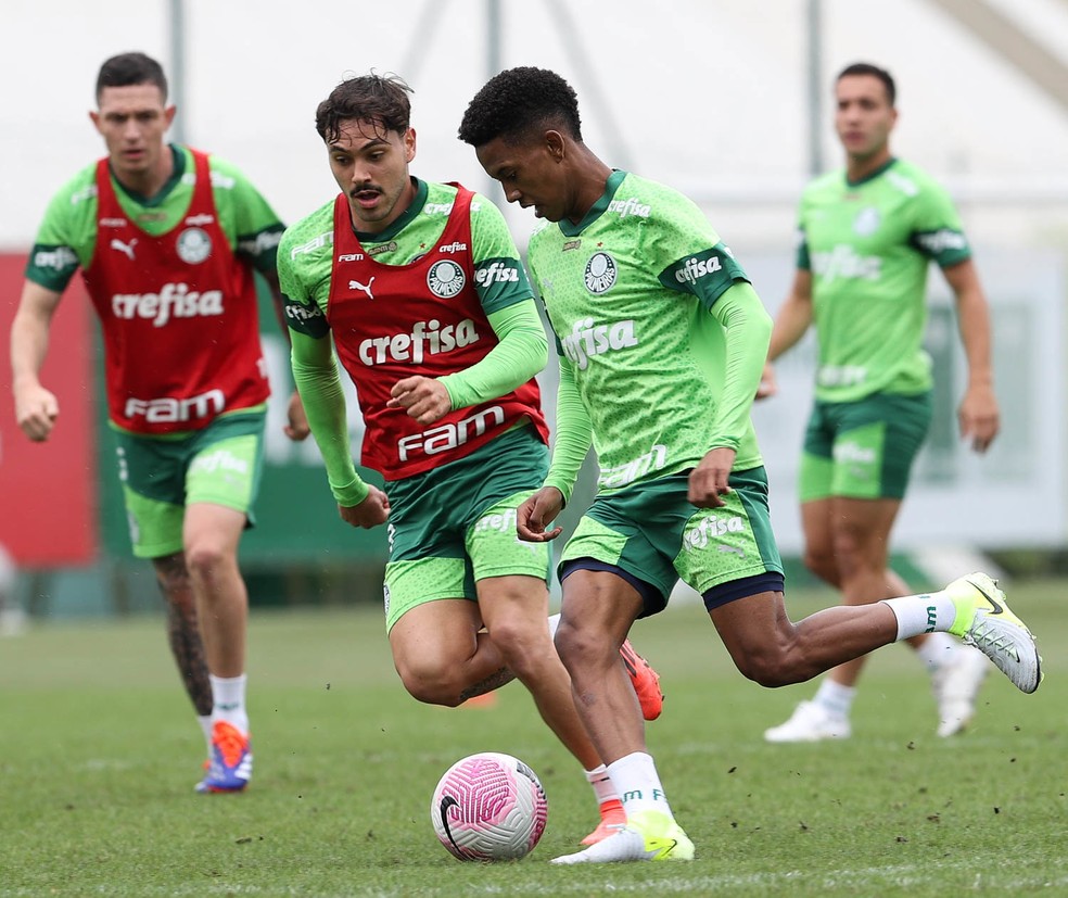 Escalação do Palmeiras: Mauricio dá mais um passo para voltar e participa de treino com elenco | palmeiras | ge