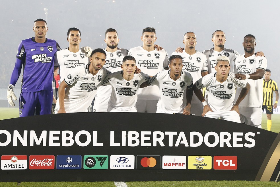 Análise: Botafogo joga com a cabeça na final e carimba vaga histórica em jogo típico de Libertadores | botafogo | ge