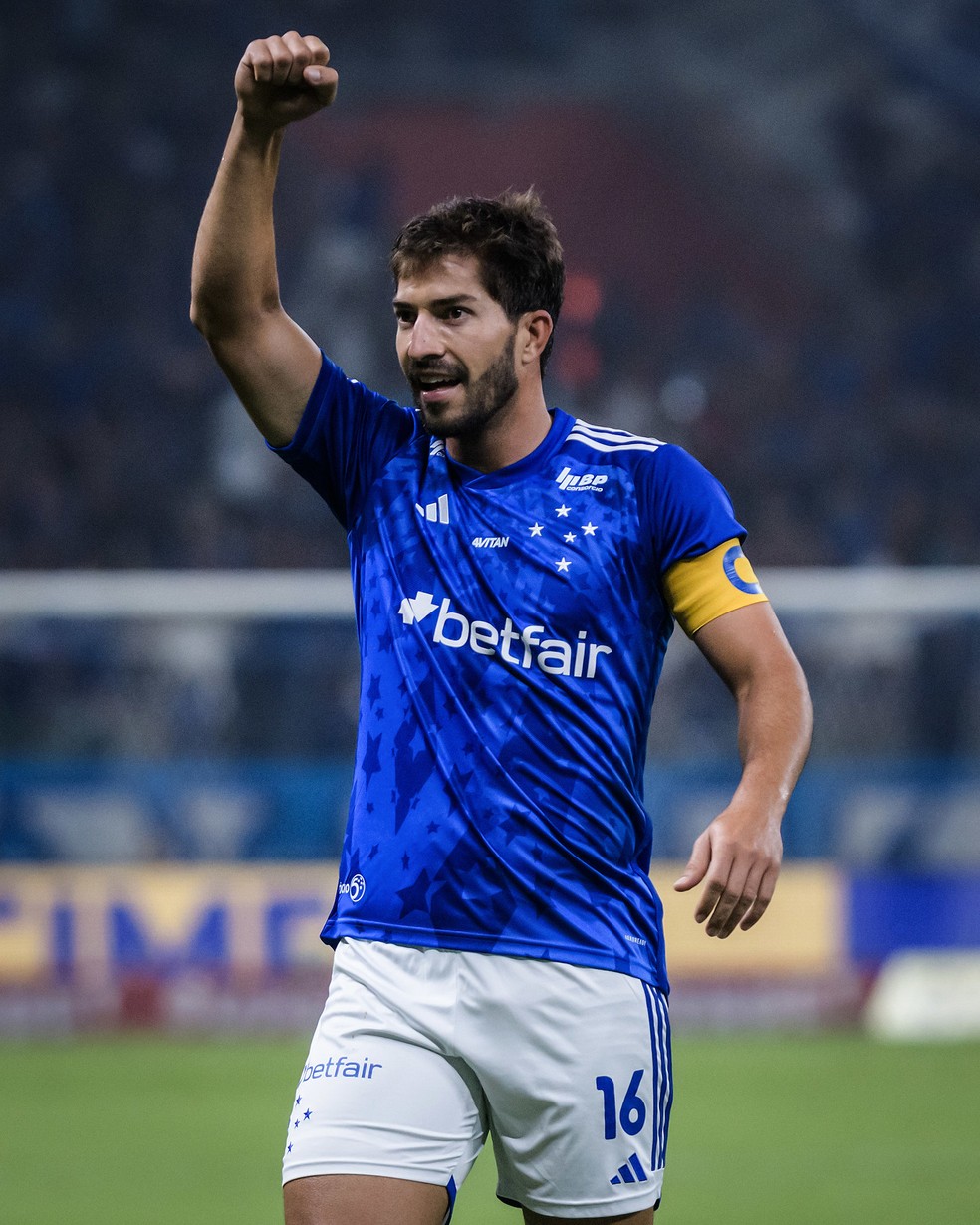 Em fim de contrato no Cruzeiro, Lucas Silva tem cláusula para renovação automática; veja detalhes | cruzeiro | ge