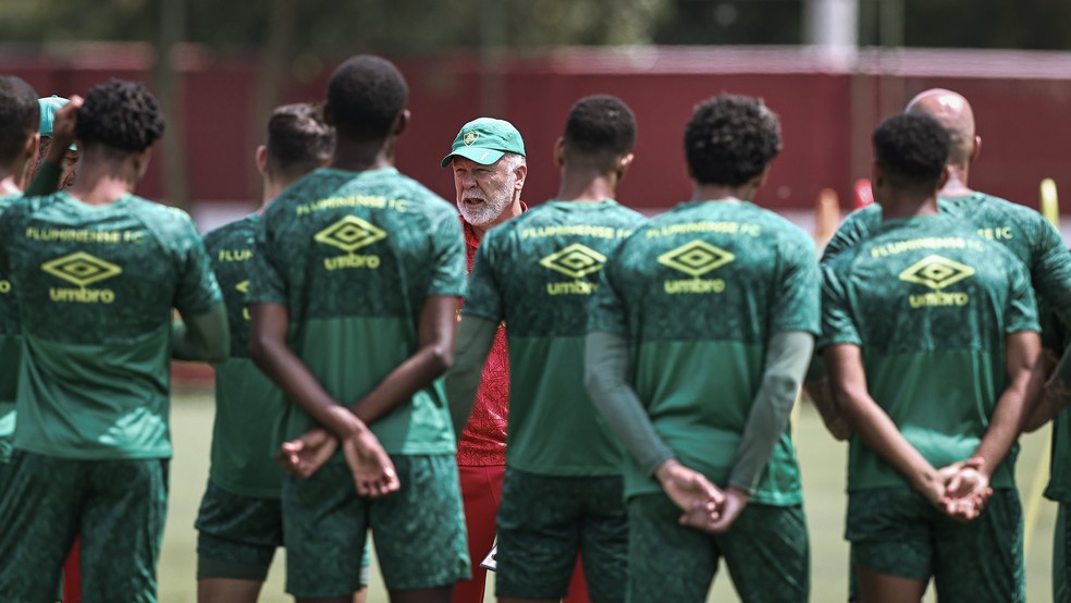 Com seis retornos, Fluminense terá time titular à disposição de Mano para enfrentar o Fortaleza | fluminense | ge