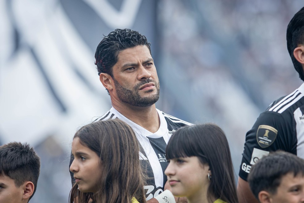 Hulk se desculpa com torcida do Atlético-MG por vice na Libertadores: "Temos uma dívida com vocês" | atlético-mg | ge