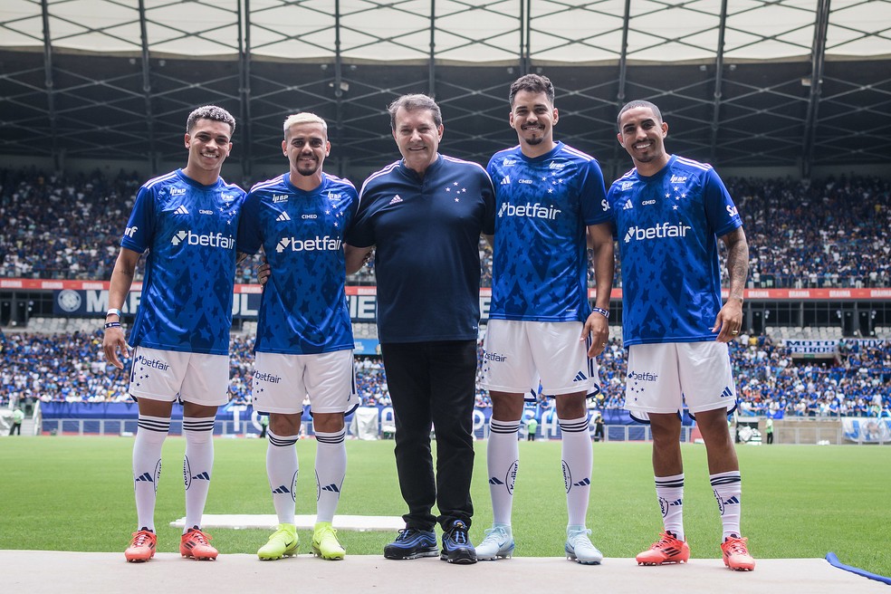 Com Gabigol e Dudu, Cruzeiro inicia pré-temporada modificado e à espera de dupla de R$ 100 milhões para a zaga | cruzeiro | ge