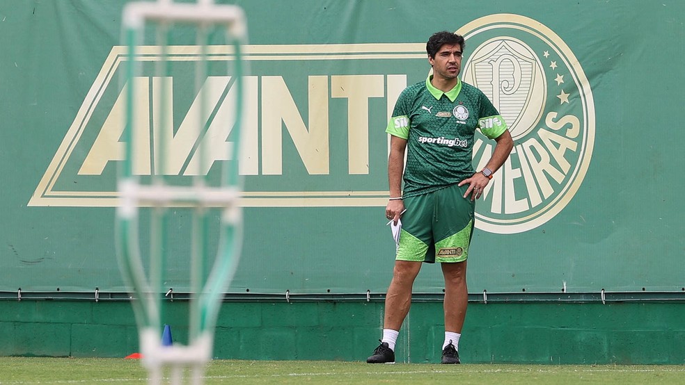 Escalação: com a volta de Abel, Palmeiras ajusta preparativos para a estreia no Paulista | palmeiras | ge