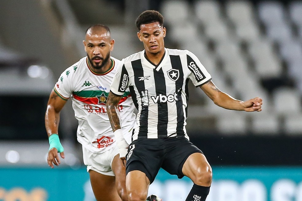 Atuações do Botafogo: Newton é o melhor em vitória contra Portuguesa-RJ; dê suas notas | botafogo | ge