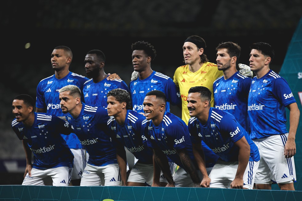 Diniz não descarta mais reforços no Cruzeiro em 2025: "Um time nunca se fecha completamente" | cruzeiro | ge