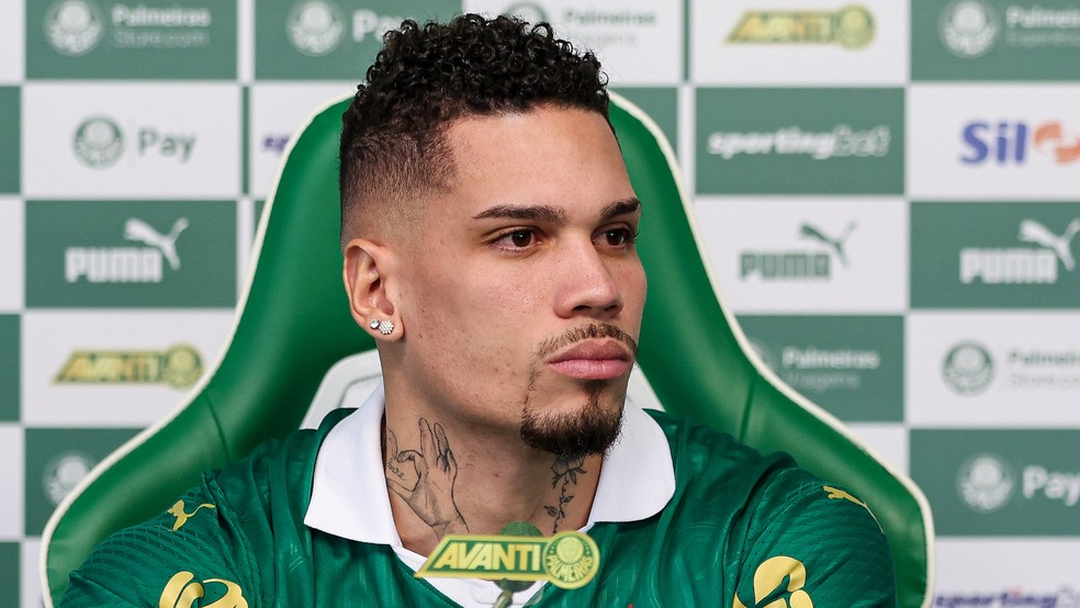 Palmeiras inscreve Paulinho e Emiliano Martínez no Paulistão; veja lista | palmeiras | ge