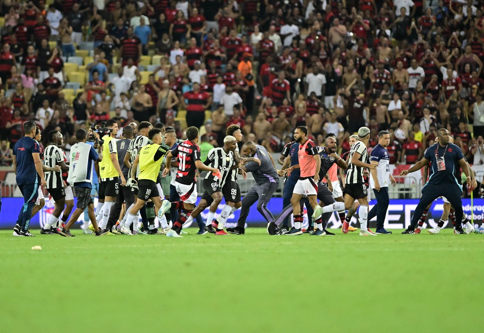 Paixão por Garrincha fez Cid Moreira virar torcedor do Botafogo | botafogo | ge