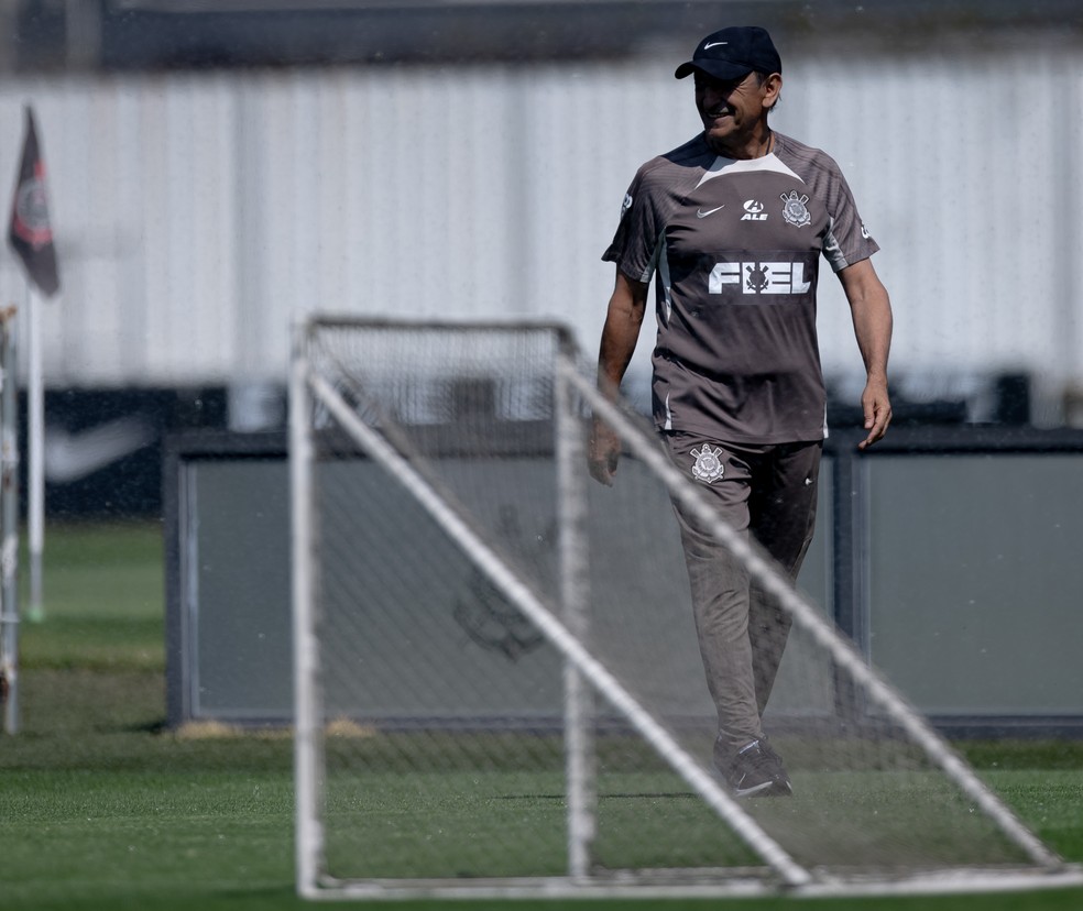 Dupla fica fora do BID e não poderá estrear pelo Corinthians contra o Fortaleza | corinthians | ge