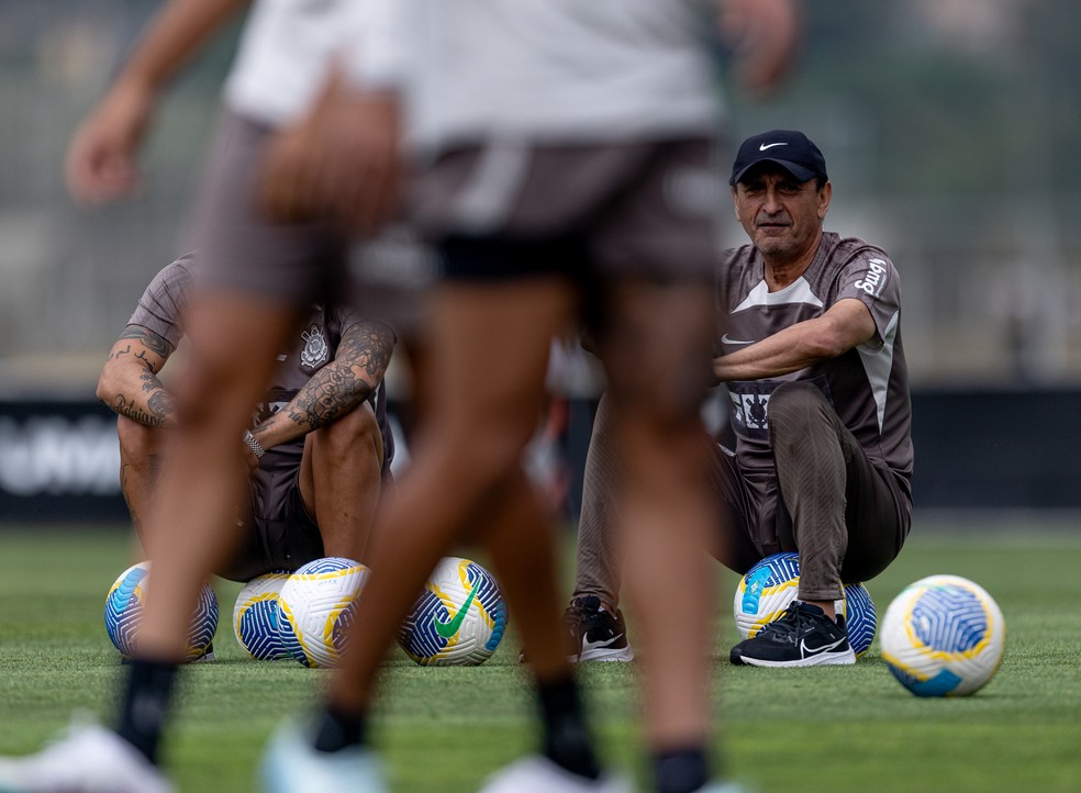 Escalação: Ramón comanda treino tático e prepara mudanças no Corinthians | corinthians | ge