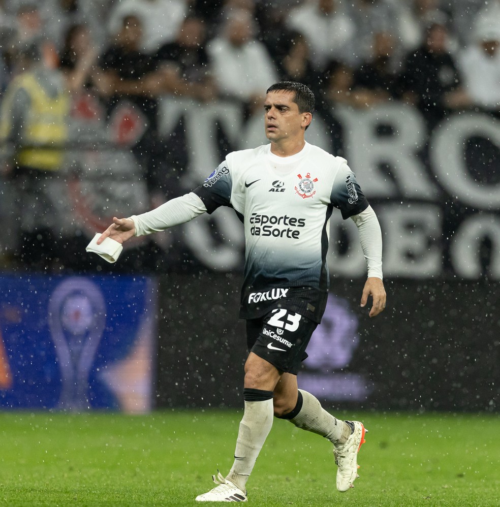 Entenda as ausências de Coronado e Fagner na despedida do Corinthians no Brasileirão | corinthians | ge