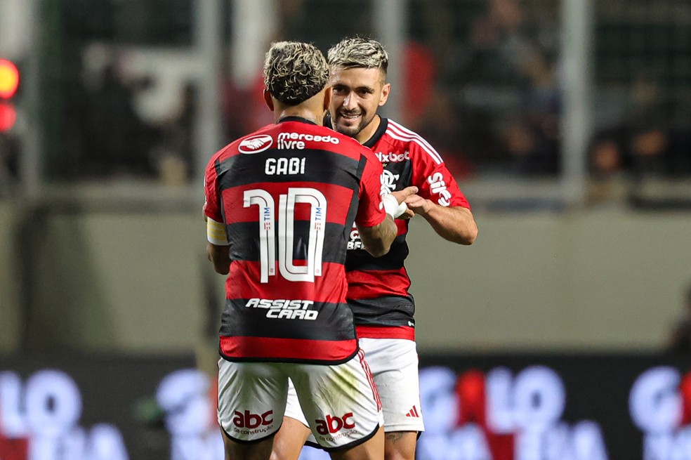 Arrascaeta se prepara para adeus a Gabigol e mira a 10 do Flamengo: "Simboliza muito" | flamengo | ge