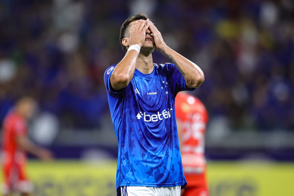 Cruzeiro se aproxima de 20 lesões em 2024 e fechará ano sem jogar com elenco completo; veja lista | cruzeiro | ge