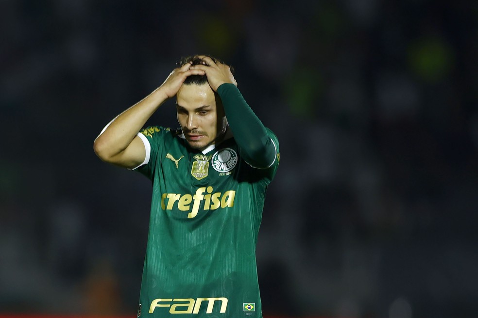 Por que Raphael Veiga virou reserva no Palmeiras | palmeiras | ge