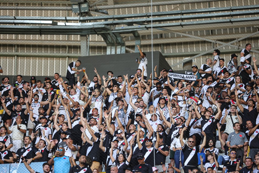 Vasco tentou negociar aumento de carga com o Atlético-MG; venda abre com ingresso a R$ 325 | vasco | ge