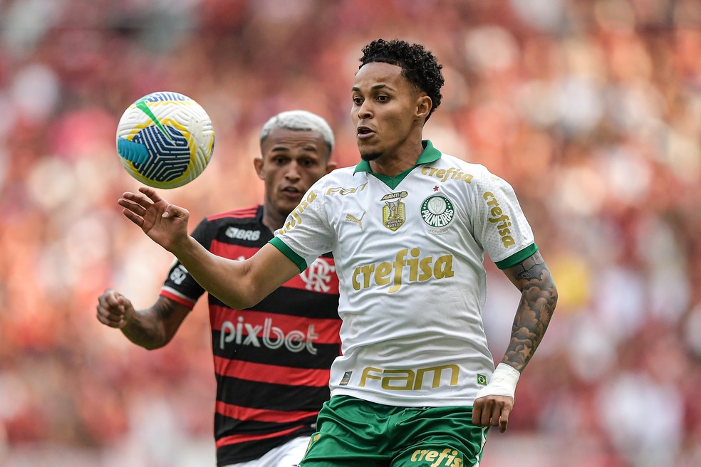 Palmeiras traça estratégia para definir novo empréstimo de Lázaro | palmeiras | ge