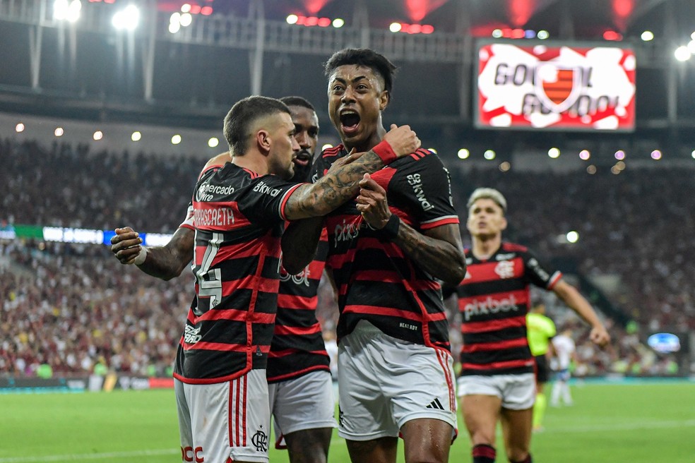 Como o Flamengo deve jogar sem Pedro e com os novos reforços? Comentaristas opinam | flamengo | ge