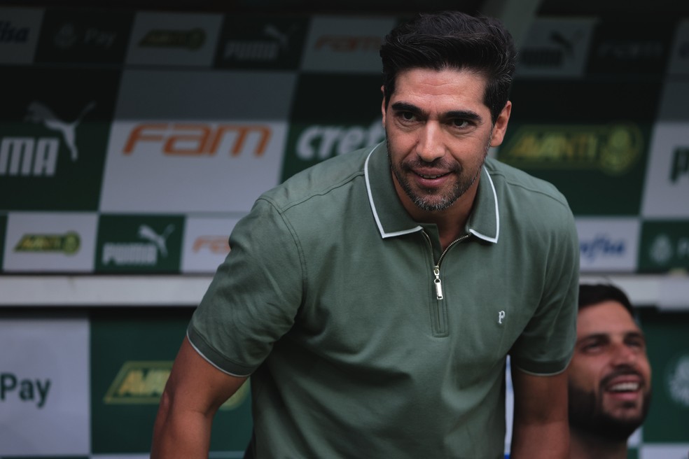 Abel Ferreira vai embora em 2025 ou renova? Como o Palmeiras avalia o futuro do treinador | palmeiras | ge