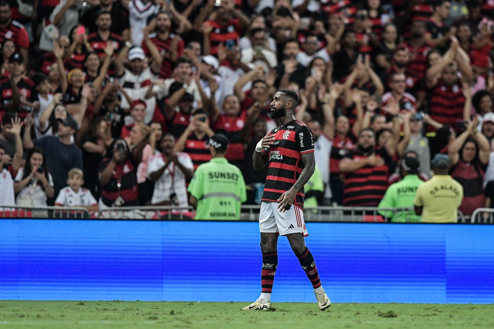 Gerson celebra gol e vitória, mas diz que Flamengo "ainda está chateado" pela eliminação | flamengo | ge