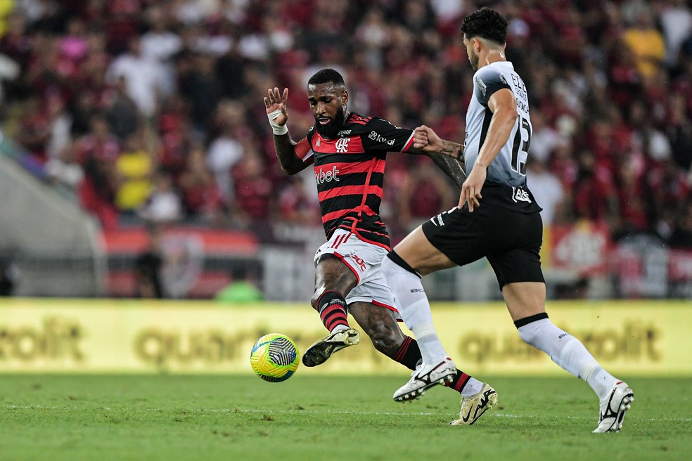 Gerson analisa preparação do Flamengo com Filipe Luís: "Nosso treino também é com vídeo" | flamengo | ge