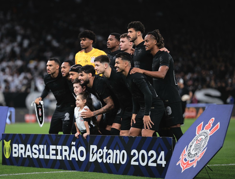 Concorrência direta e motivação: por que jogo contra Athletico-PR é tão importante para o Corinthians | corinthians | ge