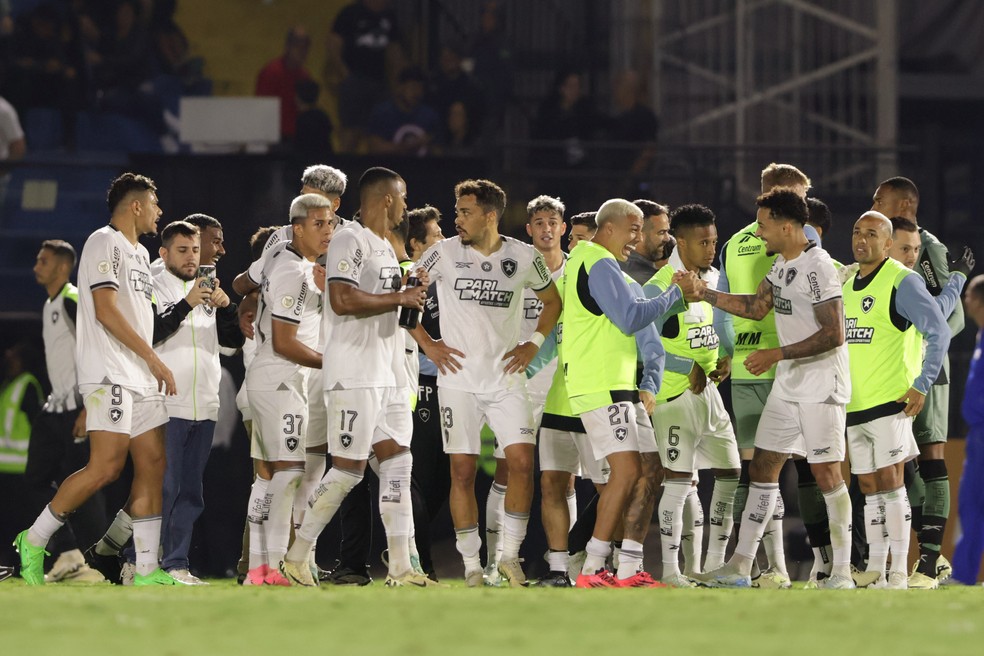 Botafogo atinge melhor campanha no Brasileiro de pontos corridos da história do clube | botafogo | ge