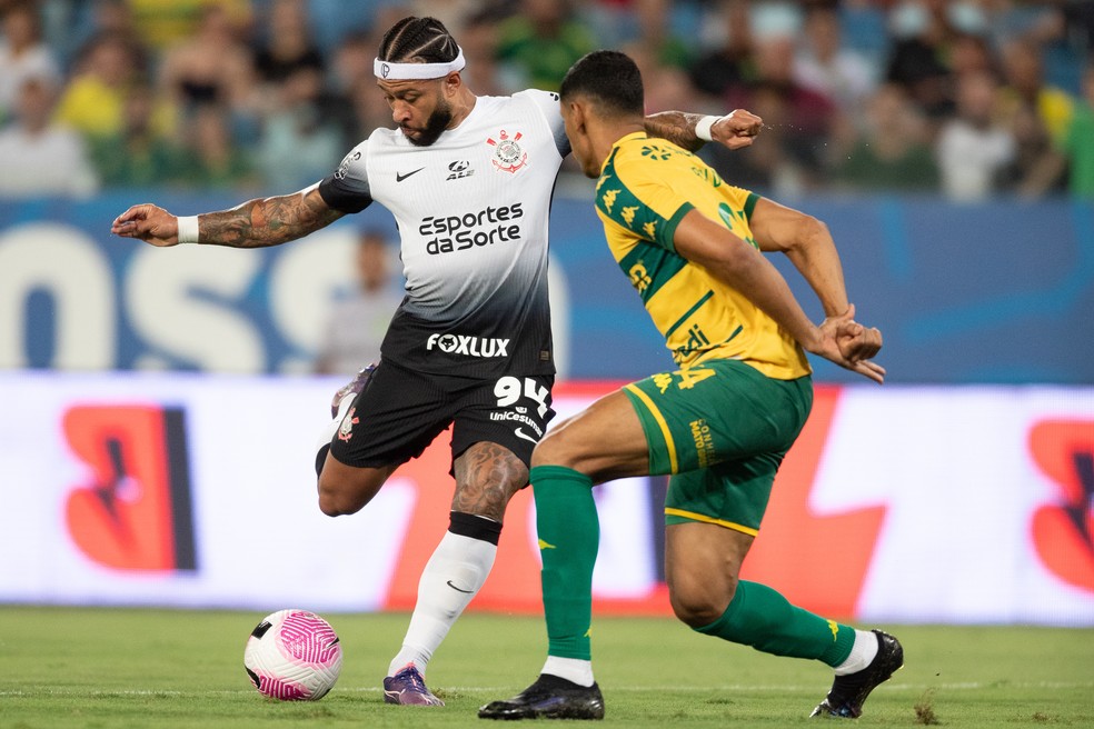 Análise: Corinthians respira e deixa o Z4 mesmo sem jogar bem. E isso pouco importa agora | corinthians | ge