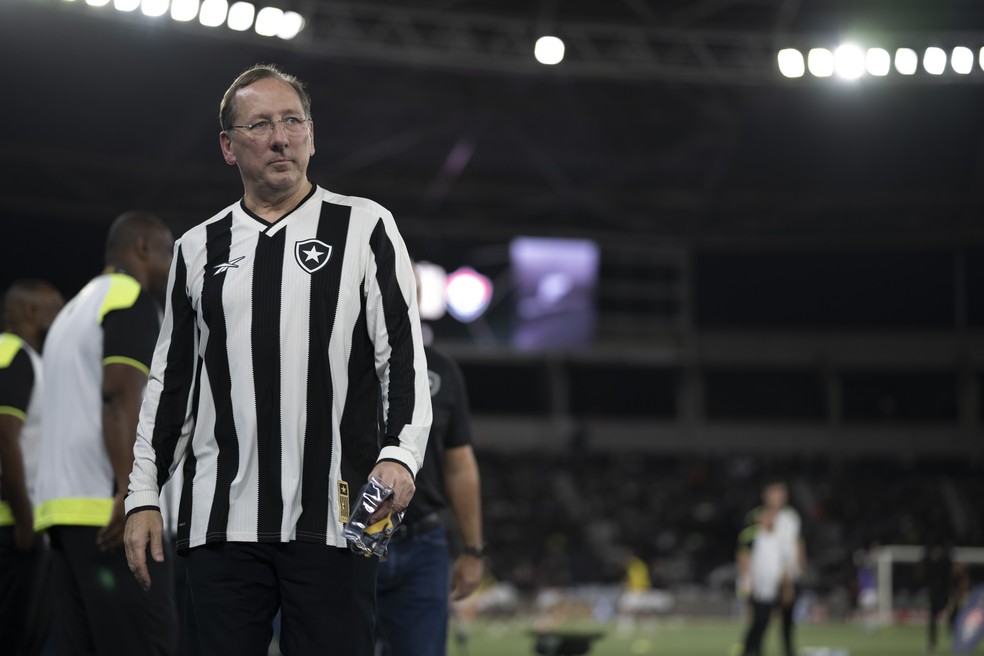 Textor provoca Everson uma semana antes de Botafogo x Atlético-MG: "Aluguei um apartamento na mente dele" | botafogo | ge