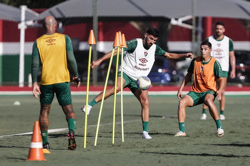 Ignácio é liberado pelo DM, treina com o elenco e se aproxima de retorno ao Fluminense | fluminense | ge