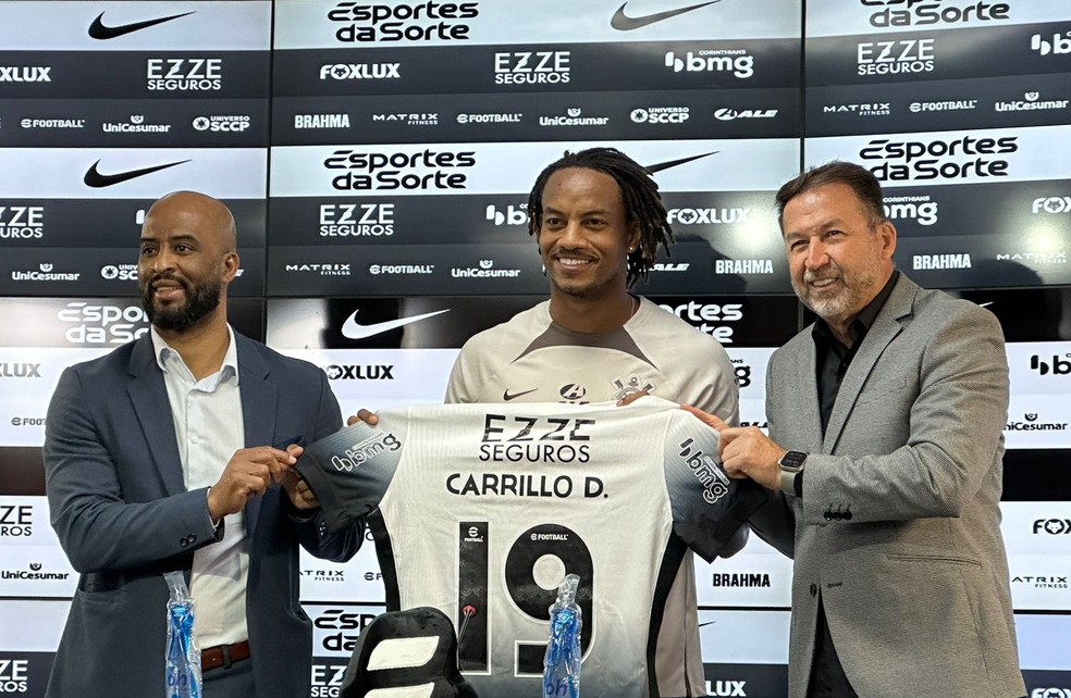 André Carrillo explica escolha pelo Corinthians e revela que pegou dicas com Guerrero e Ramírez | corinthians | ge