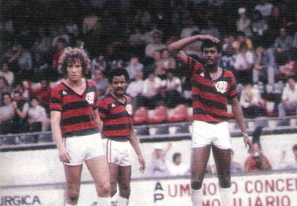 Dez anos após mortes, Assis e Washington ligam Fluminense e Athletico em duelo do Brasileiro | fluminense | ge