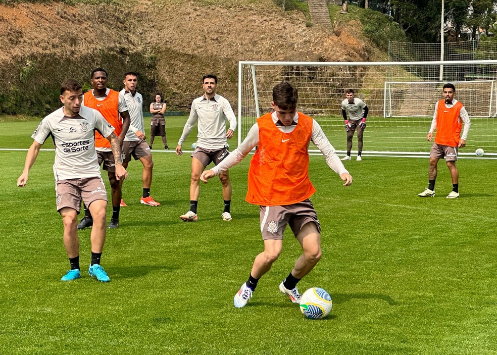 Ainda em Caxias do Sul, Corinthians inicia preparação para "final" contra o Flamengo | corinthians | ge