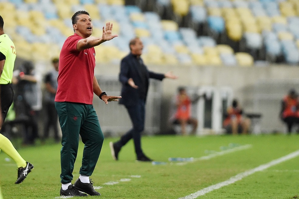 Auxiliar aprova postura e diz que Fluminense buscou vitória até o fim: "Pena que não conseguimos" | fluminense | ge