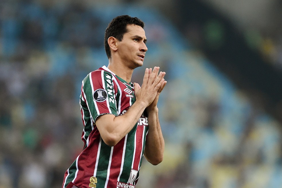 Pendurado, Ganso liga alerta no Fluminense para não ser desfalque na volta da Libertadores | fluminense | ge