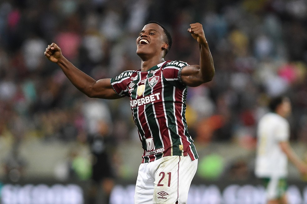 Sonho europeu, vetos e insatisfação: os bastidores da recusa de Arias à oferta de renovação do Fluminense | fluminense | ge