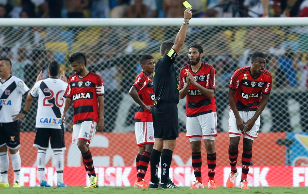 Plata tenta ser o primeiro equatoriano de sucesso do Flamengo; pênalti marcou passagem de "Elegante" | flamengo | ge