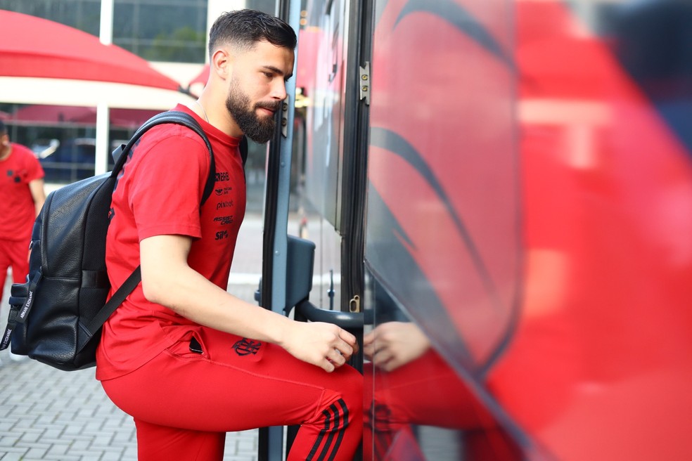 Escalação do Flamengo: Matheus Cunha volta a ser titular; Victor Hugo não é relacionado | flamengo | ge